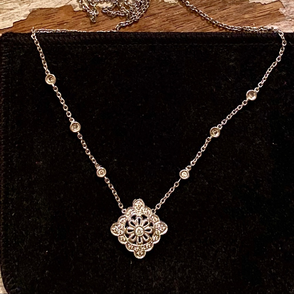 14kt White gold and diamond necklace